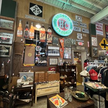 Sinclair Antiques - Antiques Near Me - Clawson, Michigan