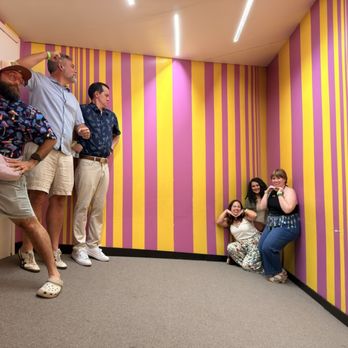 Orlando Science Center - Fun optical illusions!! - Museums Near Me - Orlando, Florida Orlando Science Center - Fun optical illusions!! - Museums Near Me - Orlando, Florida