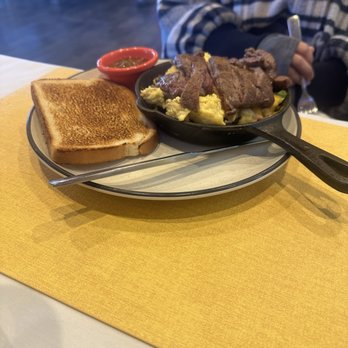 Brekki Brekki - Steak hash - Breakfast & Brunch Near Me - Albuquerque, New Mexico