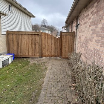 RLawn - Custom gate, new fence - Landscaping Near Me RLawn - Custom gate, new fence - Landscaping Near Me