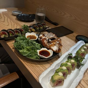 Izakaya Osen - Left: Futomaki Right: Osen - Sushi Bars Near Me - Irvine, California