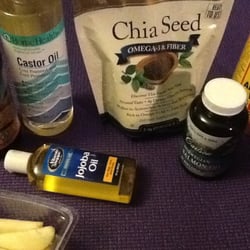 The Vitamin Shoppe - Mini health haul - trying chia seeds this year