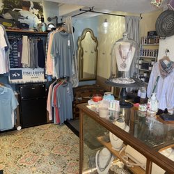 Simply Twisted Boutique