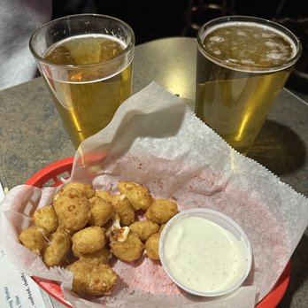 Billy's on Burnet - Fried cheese curds - American Near Me - Austin, Texas Billy's on Burnet - Fried cheese curds - American Near Me - Austin, Texas