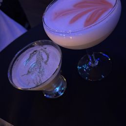 Matcha martini, pisco sour Matcha martini, pisco sour