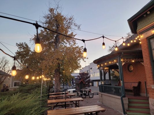 Ros Siam Thai Cuisine by null