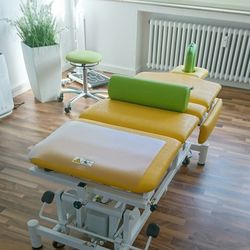 Physiotherapie Frohberger - Behandlungsliege  .