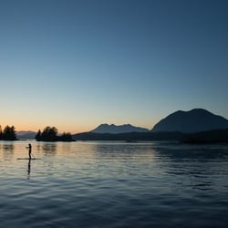 Tofino Paddle Surf