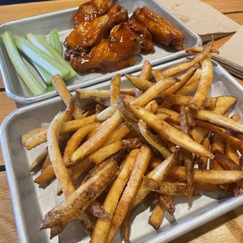 Ferndale Project - 6 Wings ($11) and fries ($8) pricing 6/2023 - Coffee & Tea Near Me - Ferndale, Michigan