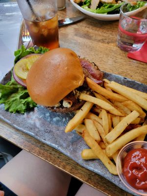 Bailey's Bar & Grille by null
