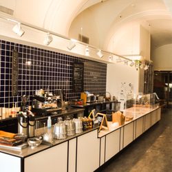 Promenade Artisan Foods - Inside Detroit Cafe