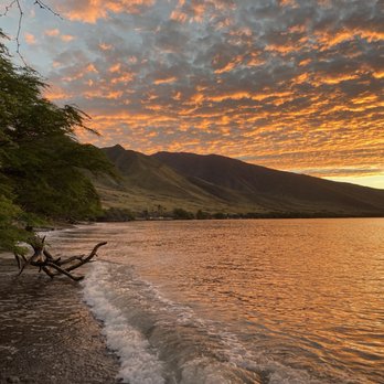 Camp Olowalu - Sunrise, 100 yards from my campsite! - Campgrounds Near Me - Lahaina, Hawaii
