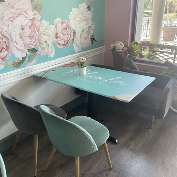 Olenka Peruvian Bistro - Comfy Chairs !!! - Bakeries Near Me - Weston, Florida