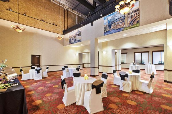 Hilton Garden Inn Cleveland Downtown by null