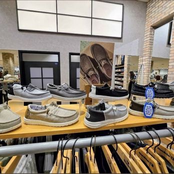 Buckle - Women's Clothing Near Me - Peoria, Illinois