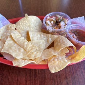 3 Hermanos Taqueria - tortilla chips and salsa - Mexican Near Me - Lincoln, California 3 Hermanos Taqueria - tortilla chips and salsa - Mexican Near Me - Lincoln, California