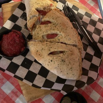 Woodstone Pizzeria - Pizza Near Me - Bakersfield, California