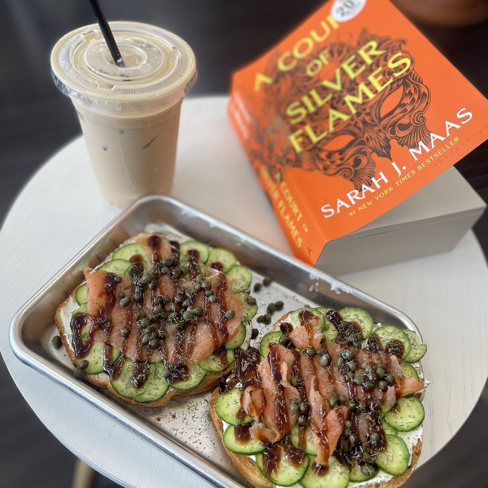 Daylight & Moon Cafe - Smoked Salmon Toast and Moon Latte - Coffee & Tea Near Me - Ventura, California