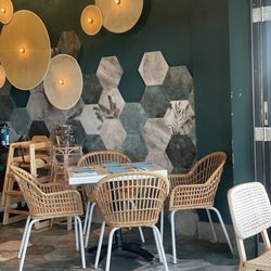 Agustina - Seating