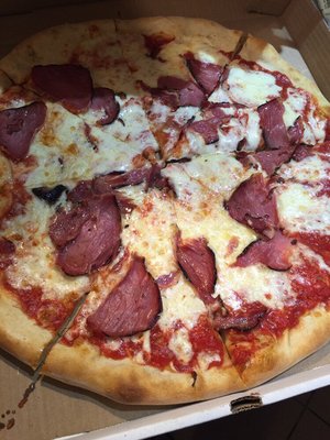 Helen's Pizza by null