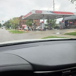 Easy GO! Liquor, Convenience & Fuel - Front