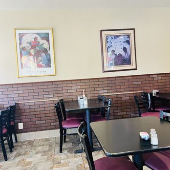 Los Gallos Taqueria - Dining area - Mexican Near Me - Lincoln, California Los Gallos Taqueria - Dining area - Mexican Near Me - Lincoln, California