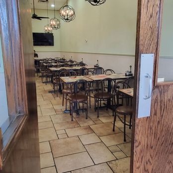 Garden Pizza - Inside - Pizza Near Me - Fairview, New Jersey Garden Pizza - Inside - Pizza Near Me - Fairview, New Jersey