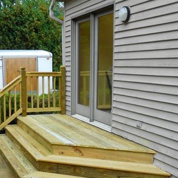 Jeremy Milks Construction & Remodeling - steps leading to a deck - General Contractors Near Me Jeremy Milks Construction & Remodeling - steps leading to a deck - General Contractors Near Me