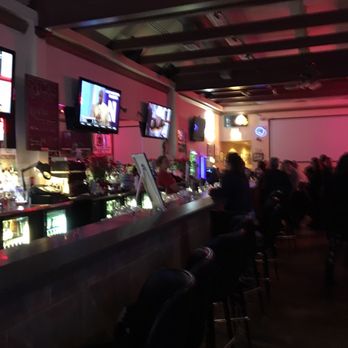 Tom's Tap - Sports Bars Near Me - Chicago, Illinois Tom's Tap - Sports Bars Near Me - Chicago, Illinois