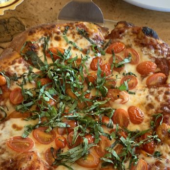 Island Lava Java - Margarita pizza - American Near Me - Kailua Kona, Hawaii Island Lava Java - Margarita pizza - American Near Me - Kailua Kona, Hawaii