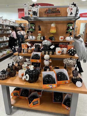 TJ MAXX - Updated September 2024 - 103 Photos & 32 Reviews - 6677 S Las