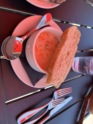 Kosta’s Taverna by null