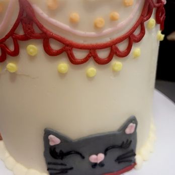 Hayley Cakes & Cookies - Bakeries Near Me - Austin, Texas