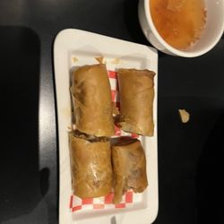 Pho Blue Basil Restaurant - Spring rolls