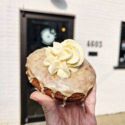 Starlight Doughnut Lab - Orange creamsicle
