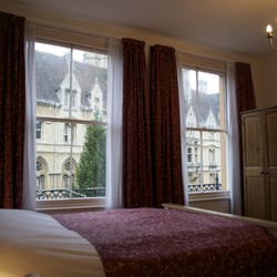The Buttery Hotel - Deluxe double room with view of broad street