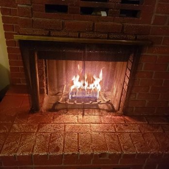 Robinhood Resort - Fireplace in room - Big Bear Lake, CA