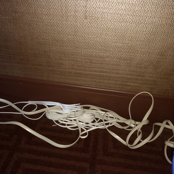 Sheraton Niagara Falls - Plastic forks found on our last day there, but they were not from us, 3 days of cleaning didn't get them?!? - Hotels Near Me - Niagara Falls, New York