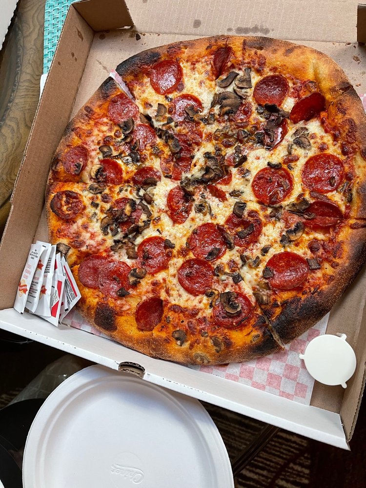 PIZZA JOINT Updated October 2024 95 Photos & 273 Reviews 3088 Balboa St, San Francisco