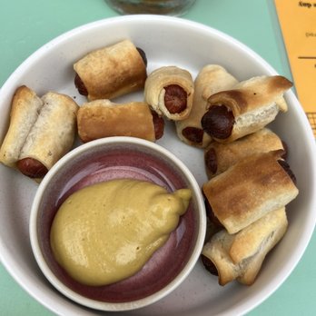 Jane Jane - Mini hotdogs - Cocktail Bars Near Me - Washington, DC, District of Columbia