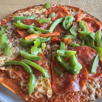 VEZZO NYCThinCrust Pizza - The half cooked peppers were weird but different - Pizza Near Me - New York, New York VEZZO NYCThinCrust Pizza - The half cooked peppers were weird but different - Pizza Near Me - New York, New York