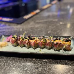 Hakki Asian Fusion - Torch maki