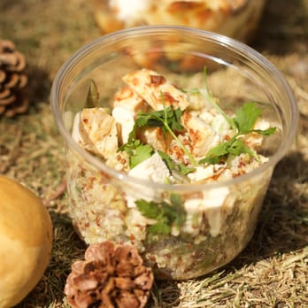 Kozy - Chicken quinoa salad - Coffee & Tea Near Me - Paris, 75 Kozy - Chicken quinoa salad - Coffee & Tea Near Me - Paris, 75