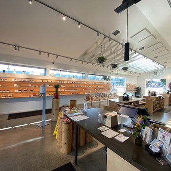 Dockside Cannabis - Ballard - Inviting weed store with large selection - Cannabis Dispensaries Near Me - Seattle, Washington Dockside Cannabis - Ballard - Inviting weed store with large selection - Cannabis Dispensaries Near Me - Seattle, Washington