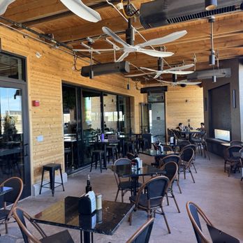Meddys - Patio - Mediterranean Near Me - Lenexa, Kansas