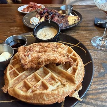 Wade's Landing - Chicken and waffle - Cocktail Bars Near Me - Rockwall, Texas Wade's Landing - Chicken and waffle - Cocktail Bars Near Me - Rockwall, Texas
