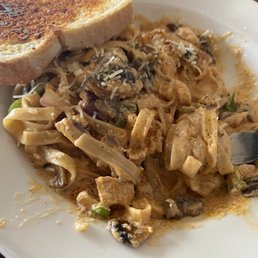 Chicken Cajun Alfredo Pasta