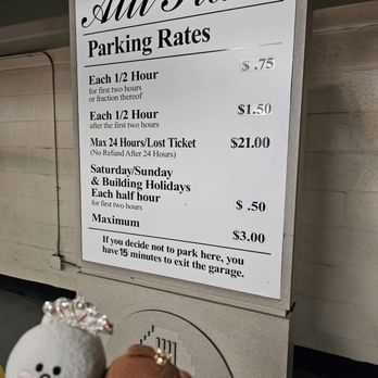 Alii Place - Parking rates for the public (7.29.25) - Shared Office Spaces Near Me - Honolulu, Hawaii