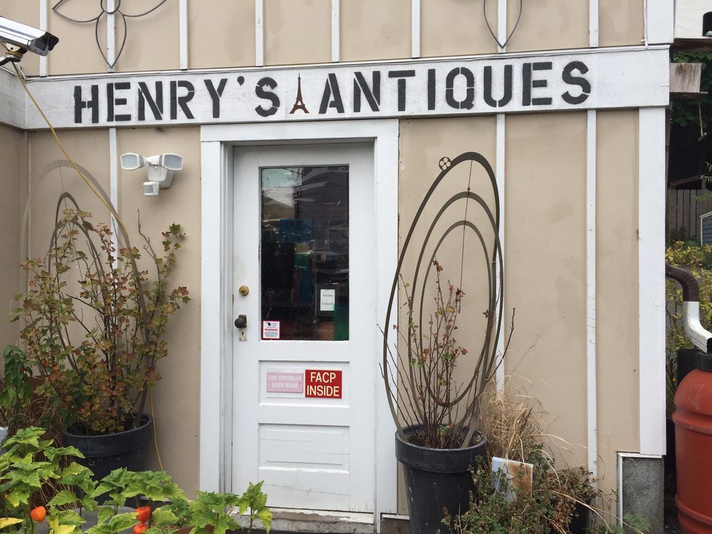HENRY’S ANTIQUES Updated August 2024 211 14th Ave E, Seattle