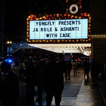 Chicago Theatre - Performing Arts Near Me - Chicago, Illinois Chicago Theatre - Performing Arts Near Me - Chicago, Illinois